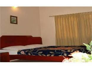 Hotel Bombay Tiffanys Mysore Buitenkant foto